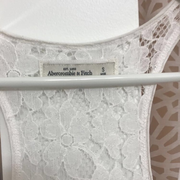 Abercrombie & Fitch Lace racerback Top - Picture 3 of 3
